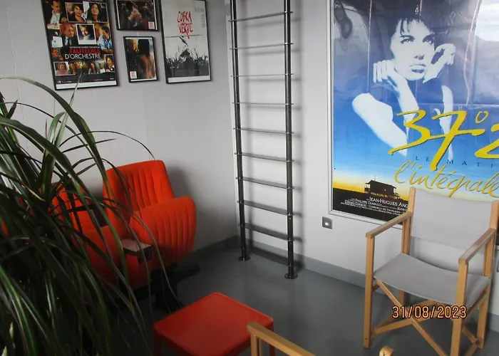 Orange Cinematic 59 *