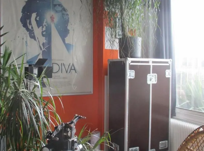 Orange Cinematic 59 Апартаменты *